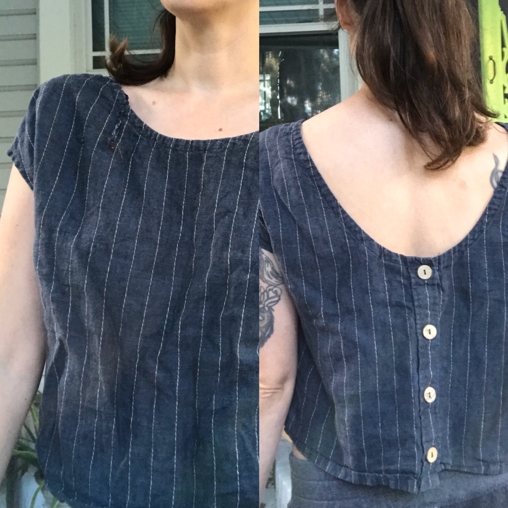 Button-back short-sleeved linen top, humble stripe